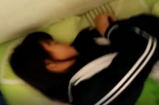 Bắt cóc bạn học ở nhà vắng người